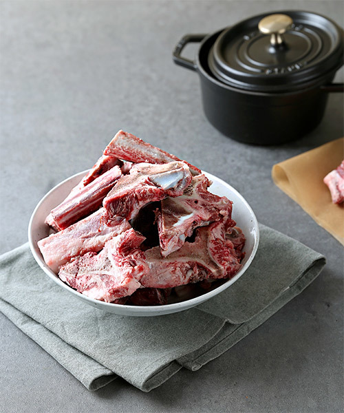 [한우드소] 무항생제 1++등급 저온숙성 한우 잡뼈(냉동) 1.2kg